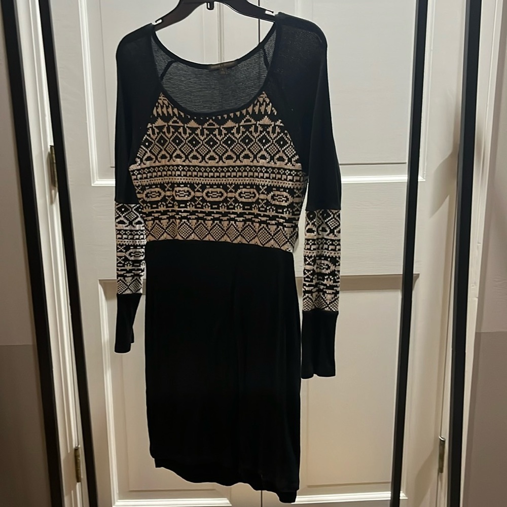 COZY FAIR ISLE FITTED DRESS! Size SM in Blk & Wht